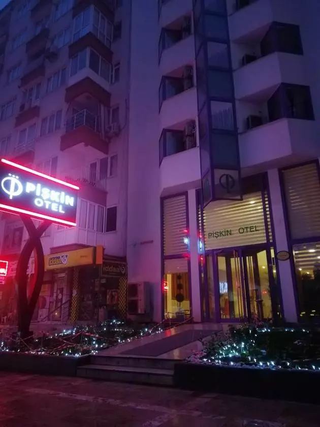 piskin hotel denizli night view (Copy).jpg